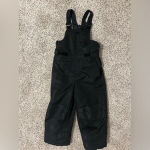 Black Snow Bib Overalls. Like new Swisstech kids snow bin/snow pants XS